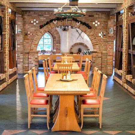 Ritterhof Kampehl Hotell Neustadt  Eksteriør bilde